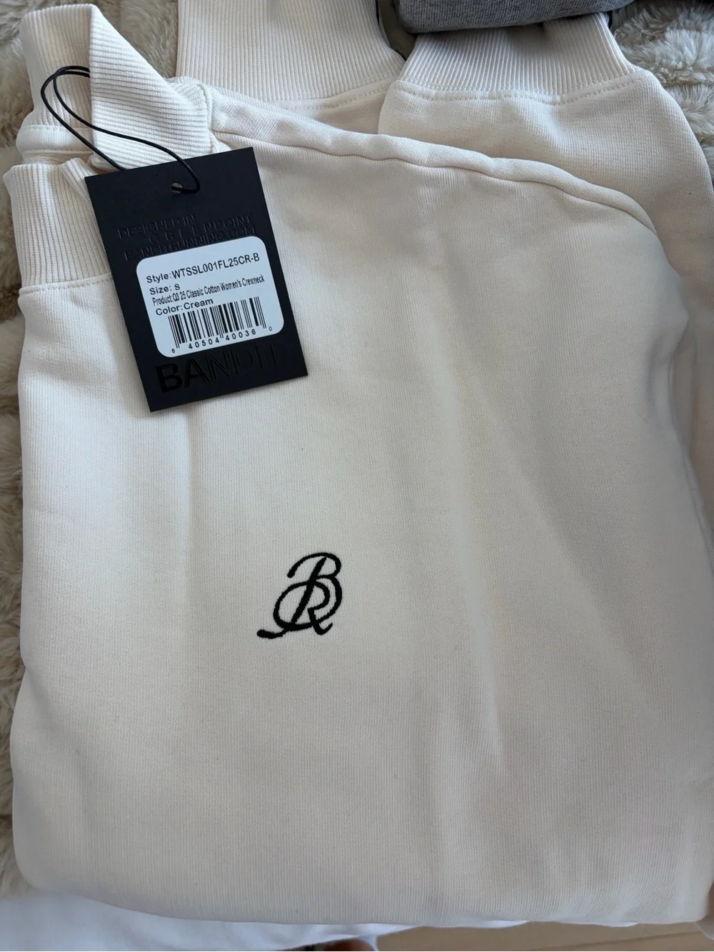 Bandit Pullover - Picture 7 of 8
